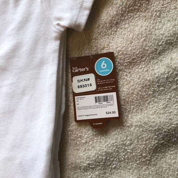 5 pack Carter’s white onesies size 6 months - Picture 4 of 4